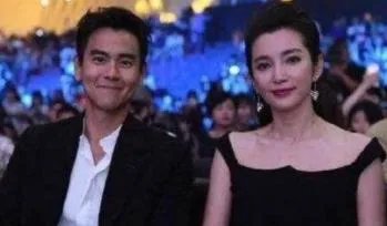 李冰冰被问查税：立刻变脸李冰冰多大了（图）