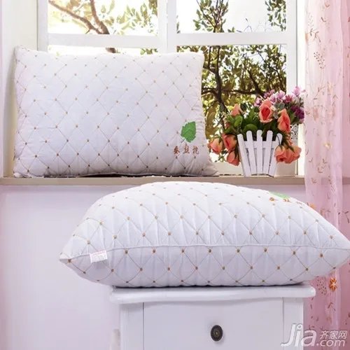 蚕丝枕头好吗 蚕丝枕头功效