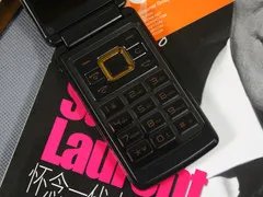 时尚双模翻盖手机 酷派D550今大降369元