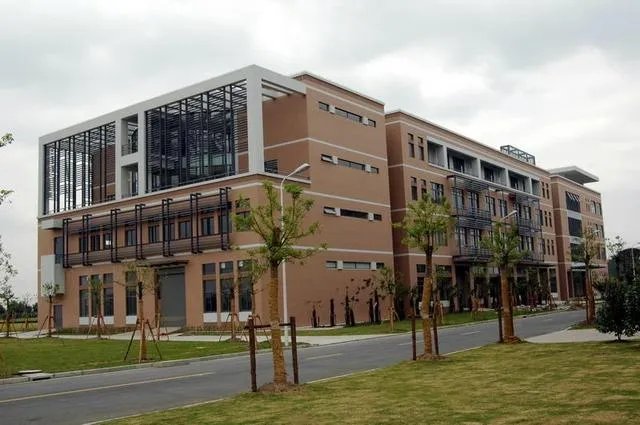 上海工程技术大学怎么样？