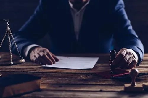 29岁女子提前立遗嘱，存款留给初恋，为何越来越多年轻人不再避讳生死？