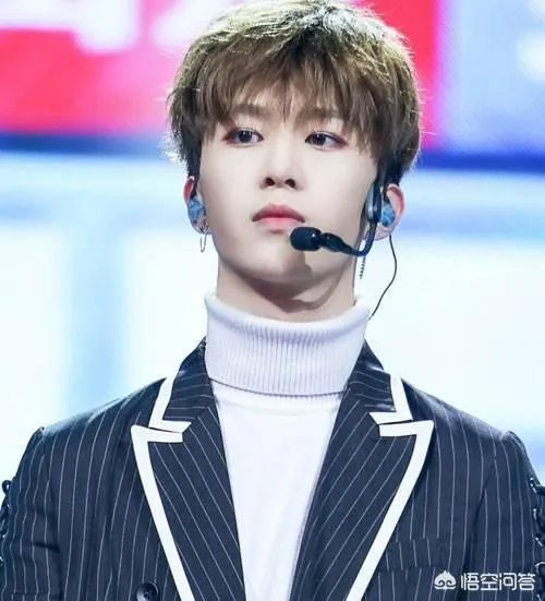 如何看待范丞丞当众叫粉丝“老婆”的行为?