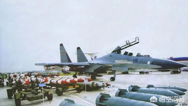 每一个飞行员是只开固定的飞机吗，还是随机的，轮到哪架开哪架？