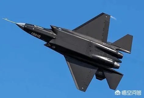 巴黎航展上对比过去我们的保密，这次展出鹘鹰是不是“尺度”挺大，一下子开放了？