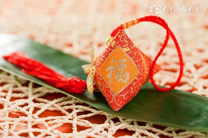 吴姓男宝宝五行缺土两个字的名字！