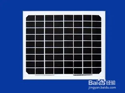 太阳能充电背包