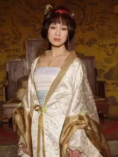 康熙喜欢的女人有个很奇怪的癖好（全文）