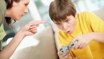 小测验没考好，家长把孩子说“丢”了，哈尔滨初四男生离家3天，父母急寻人，你怎么看？