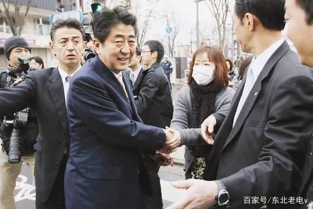 安倍贴身女保镖，曾以一敌十，护两任首相周全，她是谁呢？