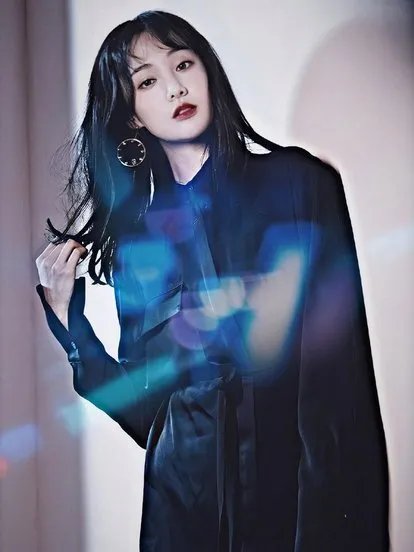 郑爽的学历是怎么回事？