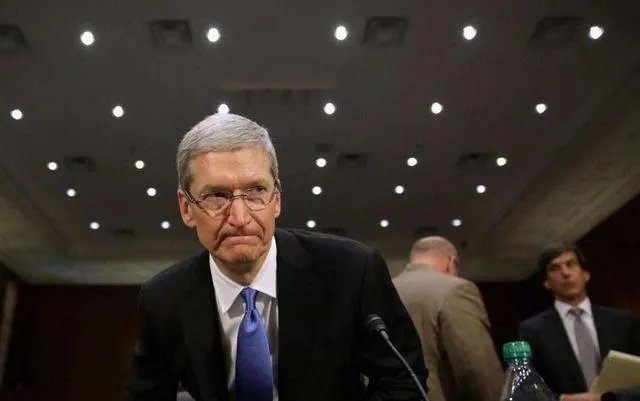 销售遇冷后iPhone 8 Plus又出现爆裂,电池或与三星同厂,你怎么看?