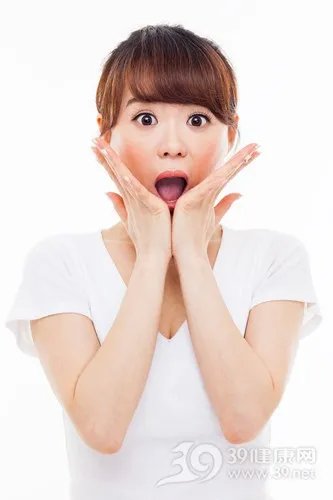 男生瘦脸发型 男生剪什么发型好