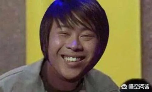 时隔一年多，昔日主播卢本伟正式复出，微博再发动态，竟被百万人转载，对此你怎么看？