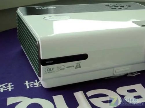 DLP芯2600流明投影机 明基W600+仅5300