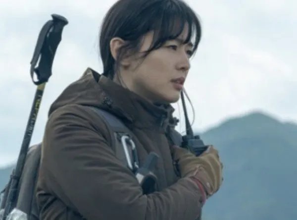 全智贤新剧《智异山》发布预告片，她在剧中饰演的是什么角色？