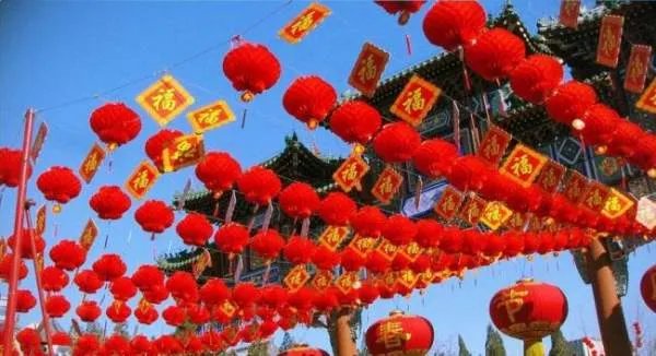 有哪些关于春节的歌谣？