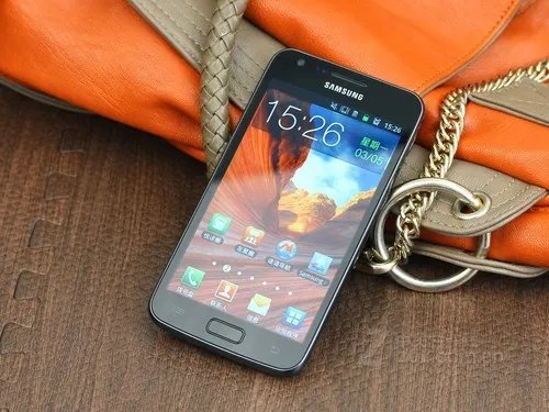 双模双待 三星I929（GALAXY SII DUO）