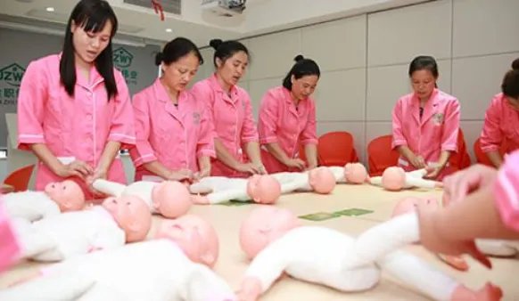 正规月嫂培训培训班在哪里？