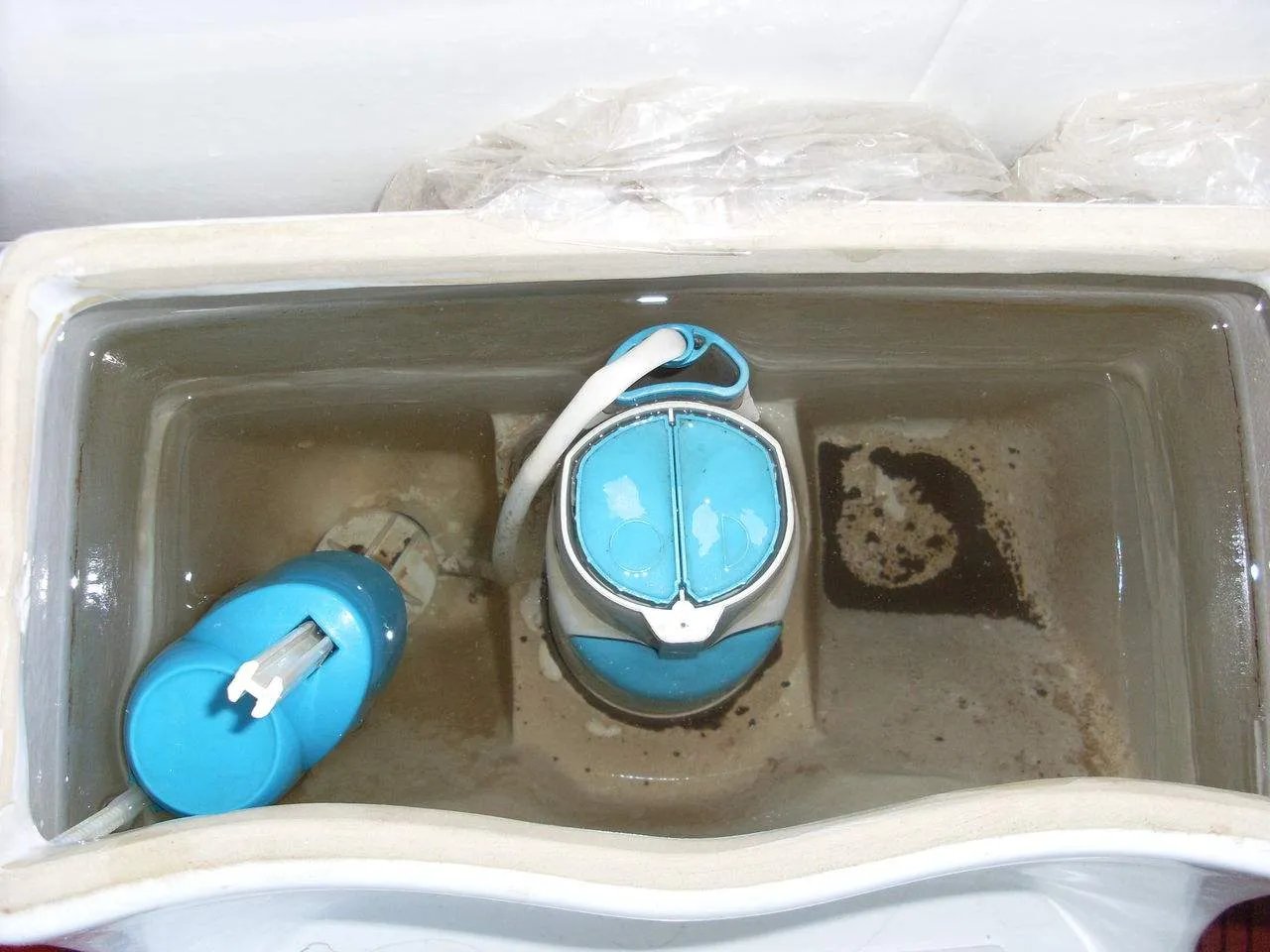 马桶水箱怎么修理