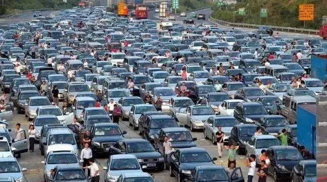 你的假期余额已不足，请马上充值~