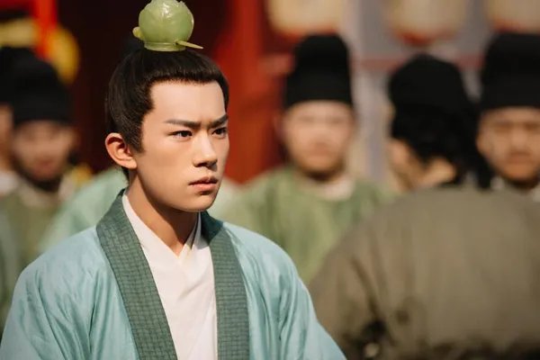 《长安十二时辰》这部剧豆瓣评分高么？值得看么？