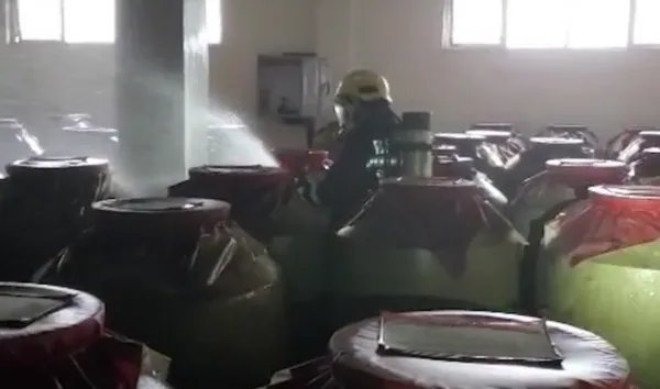 地震致四川泸州酒企储酒罐破裂，150吨高浓度白酒泄漏，如何预防爆炸？