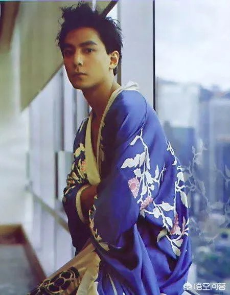 吴彦祖的《魔兽》怎么样？好看吗，有演技吗？