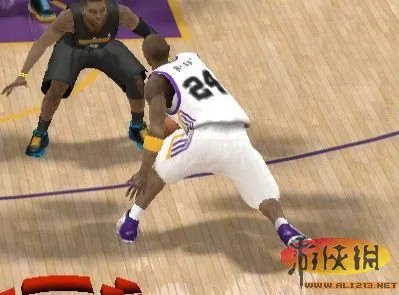 《NBA 2K12》过人方法(名人堂适用)