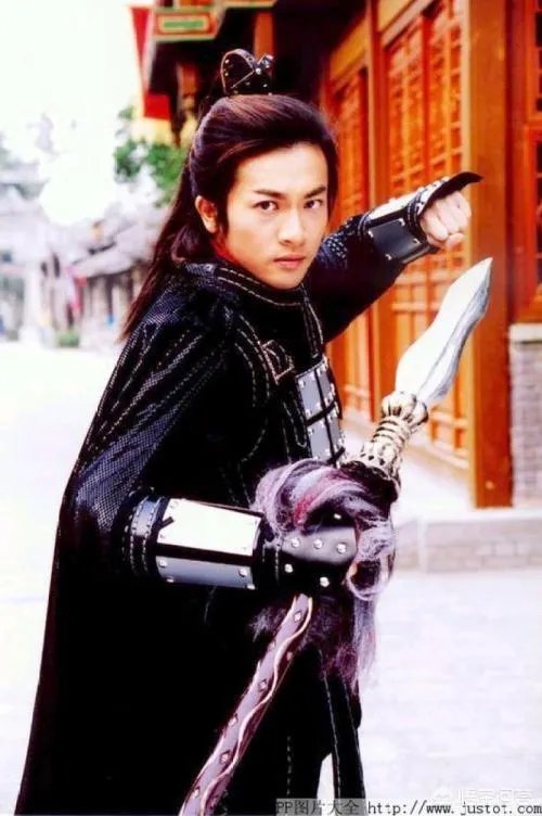 与赵薇一起合作过《还珠格格》的演员们谁发展最好？