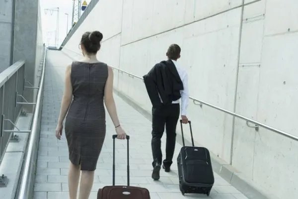 面试的时候，被问到是否单身，我该不该说谎？