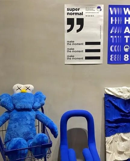 克莱因蓝色的寓意 你是我的克莱因蓝是什么意思