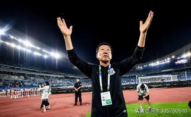 崔康熙对金信煜和沙拉维的使用有何不同？