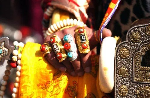 藏族首饰有哪些品牌 怎么保养藏族首饰