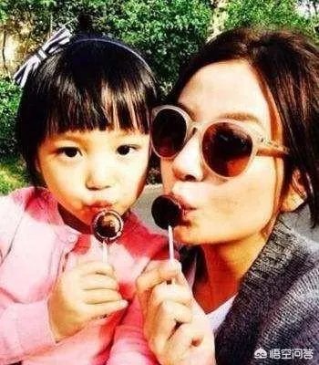 与赵薇一起合作过《还珠格格》的演员们谁发展最好？