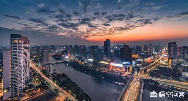 经济总量进入“万亿俱乐部”的城市有哪些？