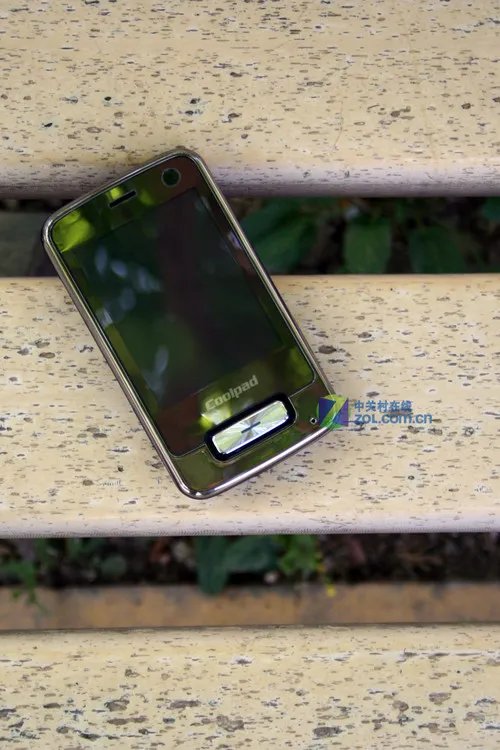 强悍硬朗金属3G商务机 酷派F69详细评测