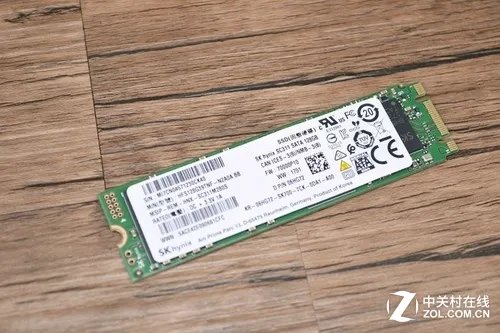 双硬盘双内存 戴尔灵越24-3477拆机图赏