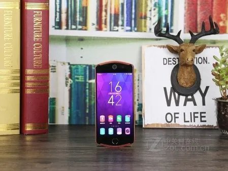 美图T8手机 128GB超大内存仅售2688元