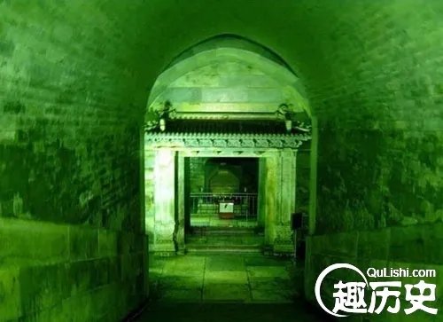 慈禧遗体三次入殓：尸体出土时的震撼景象（图） 