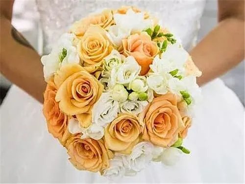 结婚5周年简短感言怎么说 结婚5周年送老婆什么礼物好