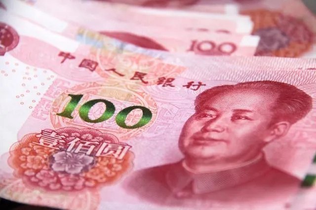 苏州女子银行卡突然多了31万,银行竟然说钱本来就是她的,你怎么看这事情?