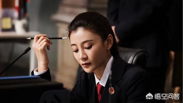 唐菀与曹云金离婚后迅速复出拍戏，你怎么看？