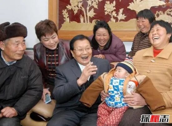 揭秘华西村骗局真相?网传街道冷清