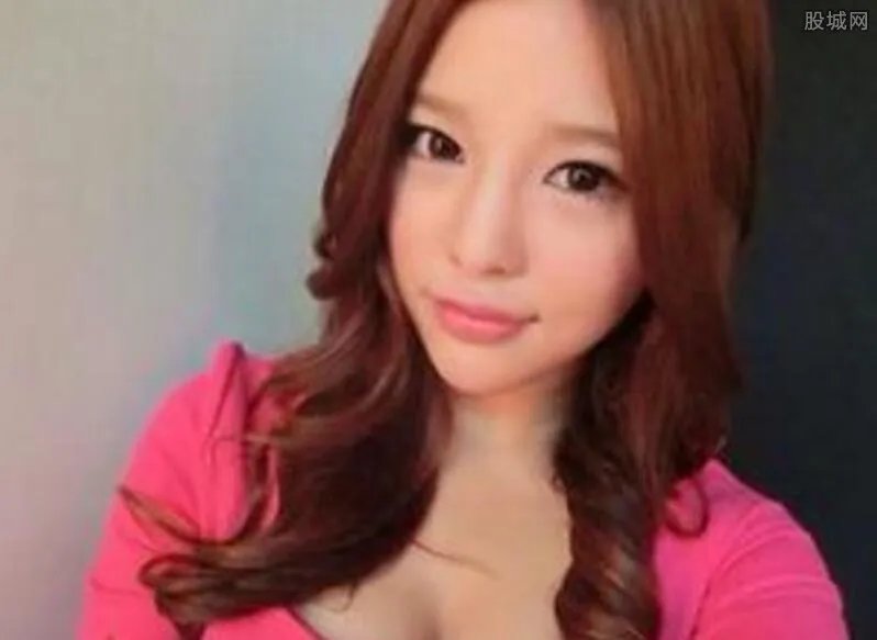 糖小幽为什么叫公交车 电竞主播糖小幽公交车事件