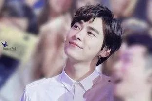 李易峰方否认恋情,明星私生活为何总是备受关注?