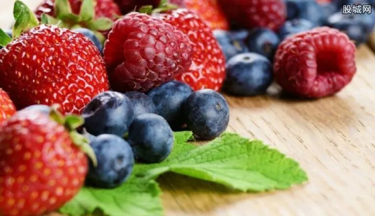 草莓成最脏蔬果 喜欢吃草莓的你要注意啦