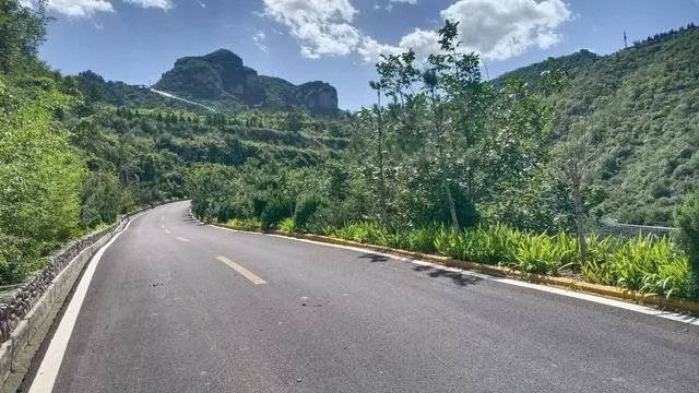 半夜不睡觉的女人都在什么？