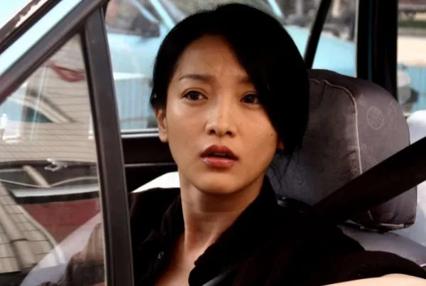 周迅并没有出演夏洛特烦恼，感谢名单为什么会有周迅？