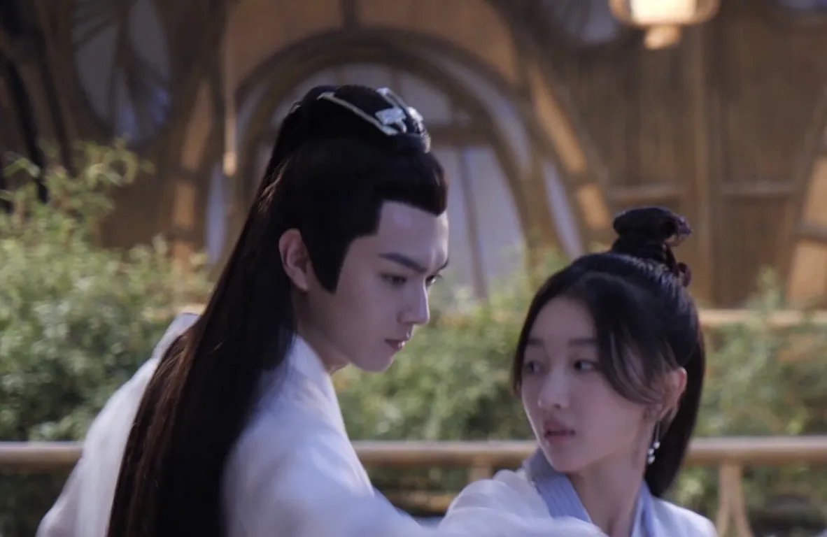 周冬雨同学发声疑似否认恋情，对此唐培彦方面有无回应？