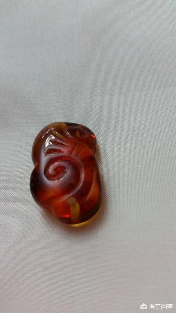 琥珀和蜜蜡真正的区别是什么？